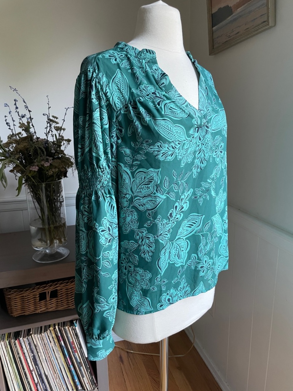 LOFT Women's Teal Floral V-Neck Blouse